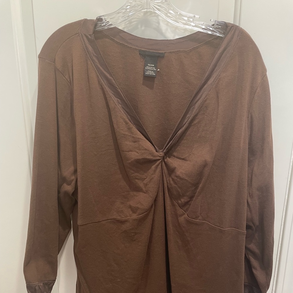 New Women’s Plus Size Lane Bryant plunge top.🌹🌹 Bundle Special!!🌹🌹
